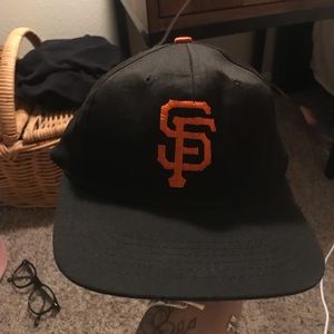 Never been worn KIDS SF San Francisco Giants hat